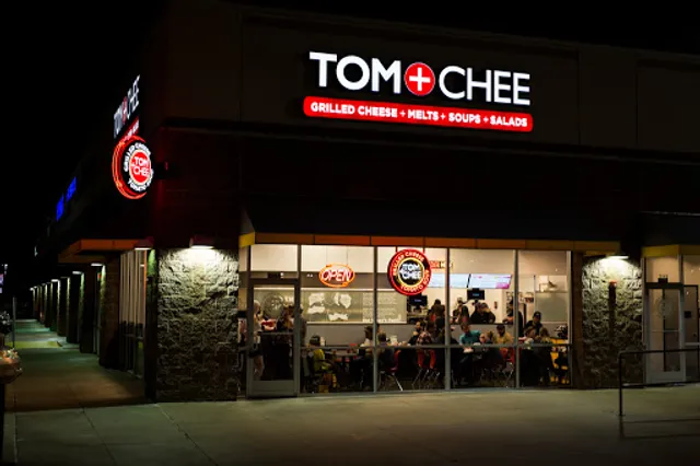 Tom & Chee