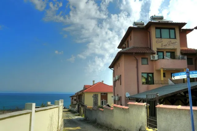 Семеен хотел Вила "Свети Димитър"