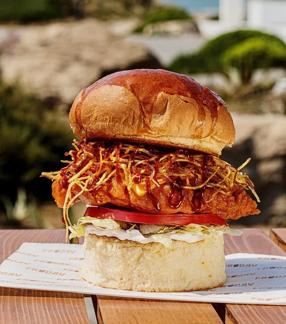 Fryday - Ganjlik Mall