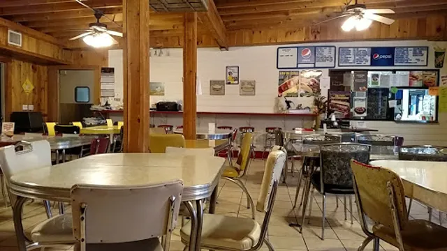 Roadside Cafe & Creamery at Doolittle Station