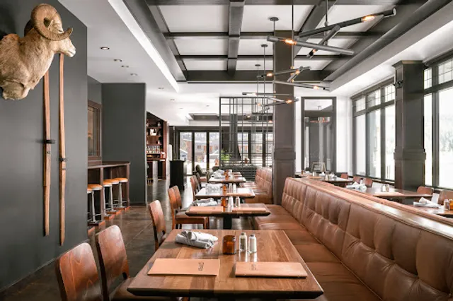 Block 3 Kitchen & Bar