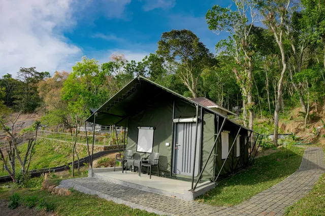 RAIN FOREST RESORTS VAGAMON