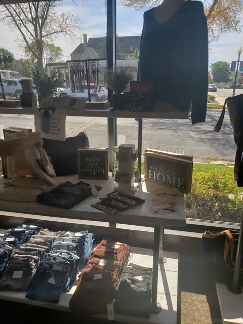 Shop Chicks Boutique