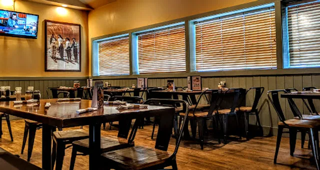 Smoky Mountain Pizzeria Grill