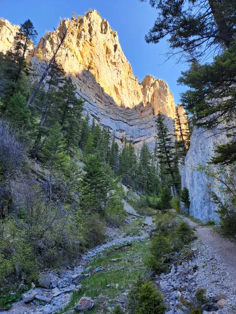 Trout Creek Canyon trailhead