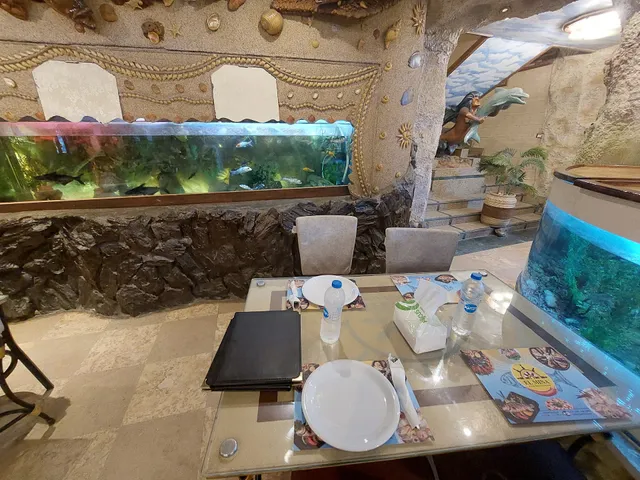 EL Mina Fish Restaurant