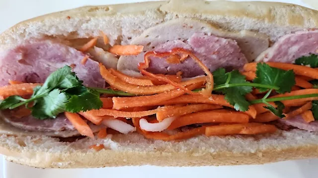 Banh Mi Nguyet Minh