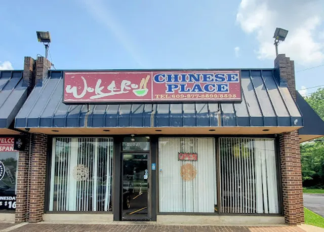 Wok & Roll Chinese Restaurant