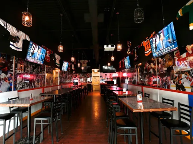 4th Line Pub & Grill