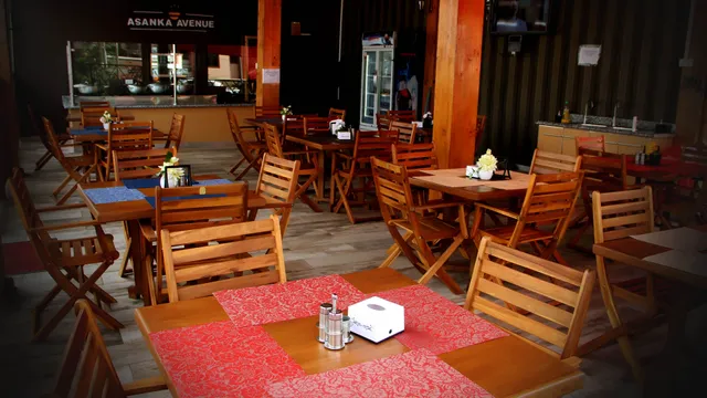 Asanka Avenue Restaurant