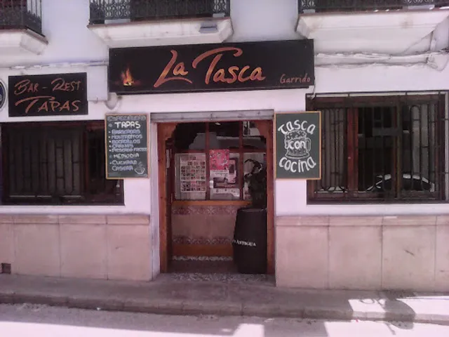 BAR-RESTAURANTE La Tasca Garrido.