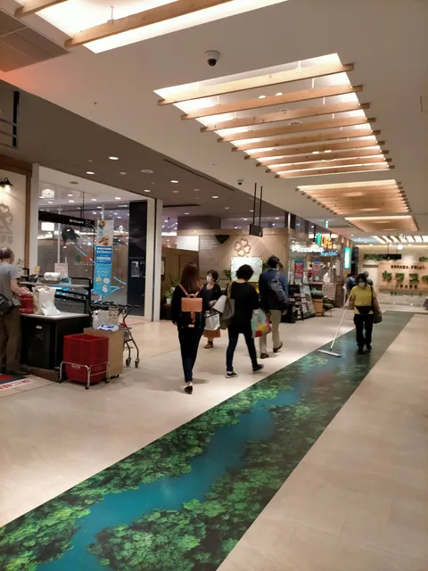 Life Kawasaki Le FRONT Store