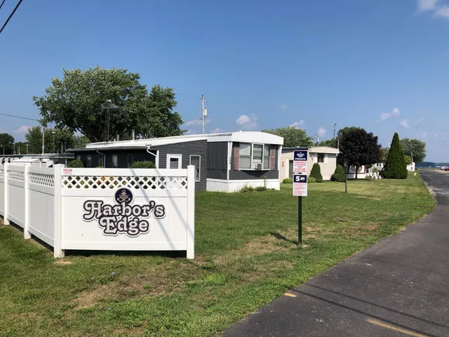 Harbor's Edge