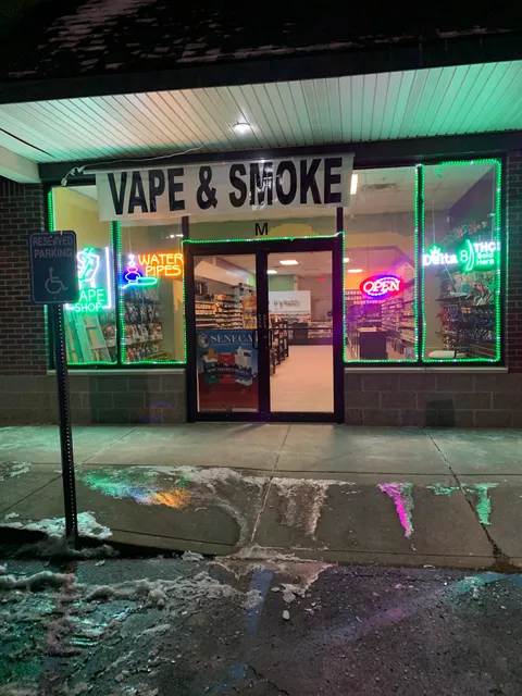 Green Vape & Smoke