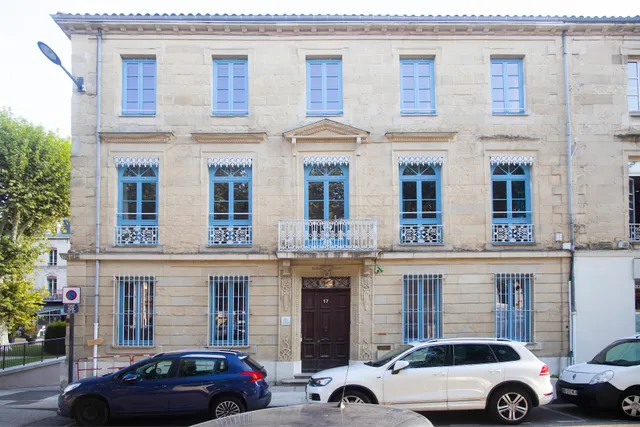 Le Jules Appart'Hotel, centre ville Romans-sur-Isère