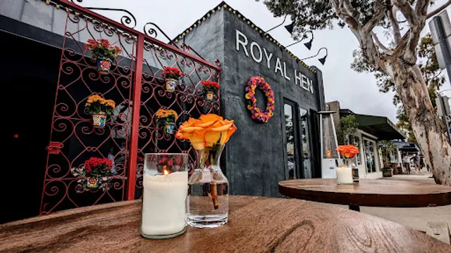 Royal Hen