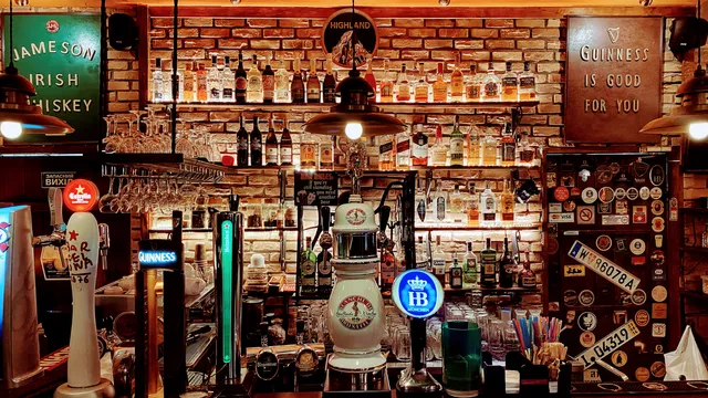 Highland Pub & Grill