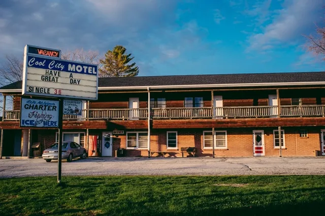 Cool City Motel