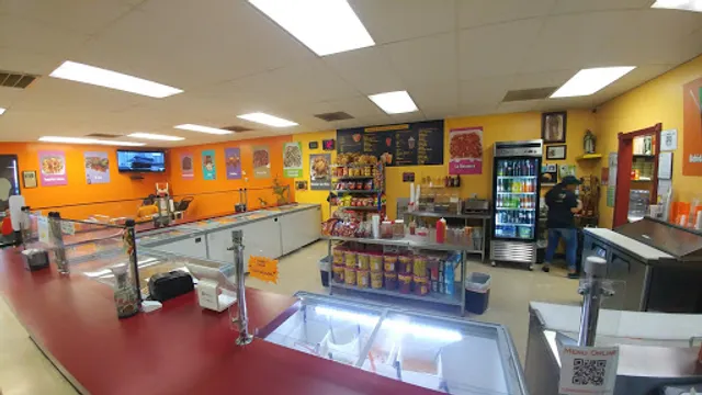 Neveria y Paleteria La Tropical