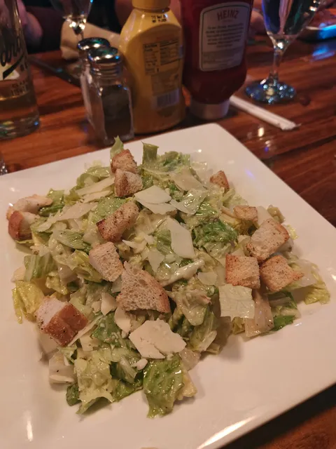 The Pearl Sports Bar