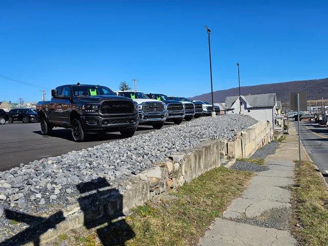 Lake Chrysler Dodge Jeep Ram