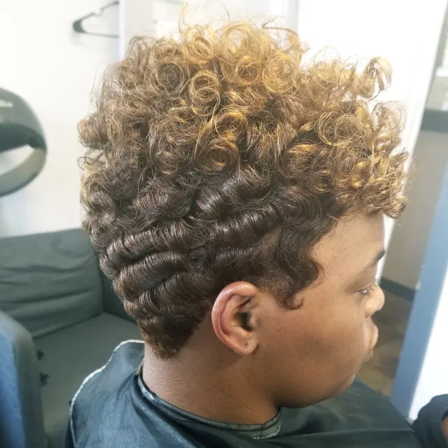 Tress and Shears Hair Salon