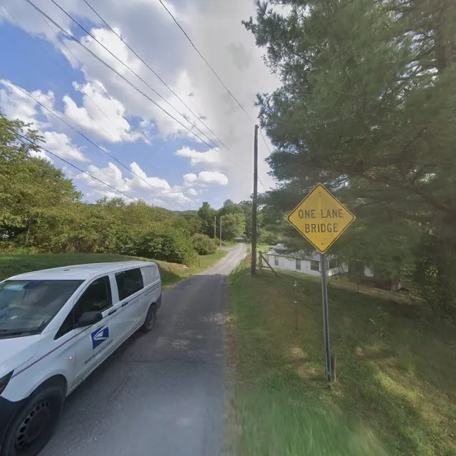 6th day farm and market