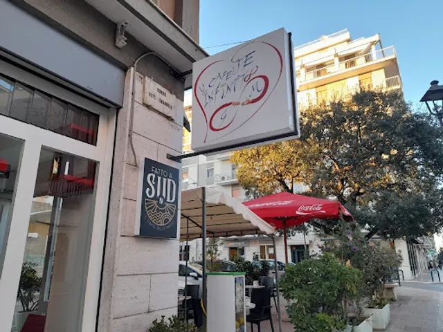 U Cafe'je Infinito
