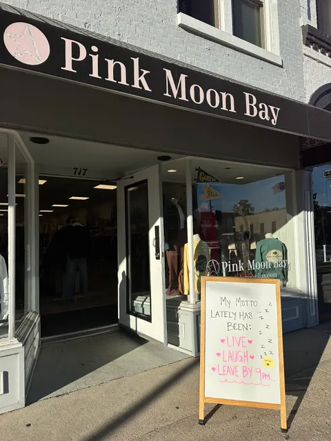 Pink Moon Bay Boutique