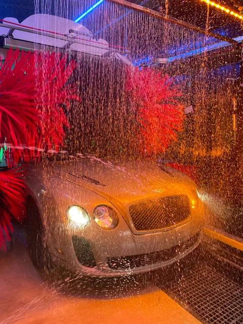 Showroom Shine Car Wash