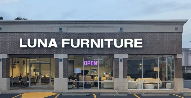 Luna Furniture Parkshire