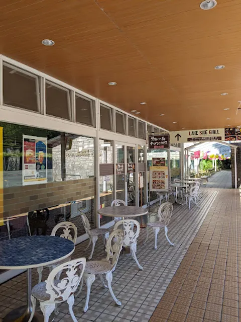 カレー＆ラーメンハウス 麦わら屋