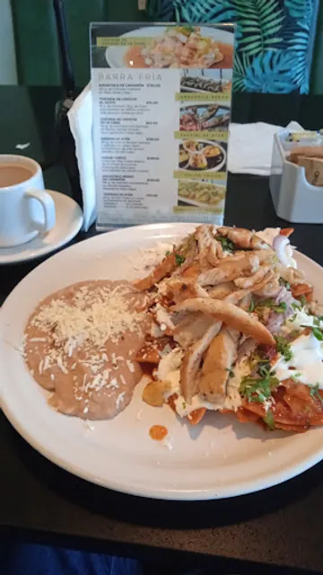 El Sauce Restaurant Bar