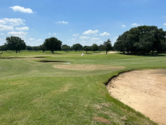 Legendary Oaks Golf Course