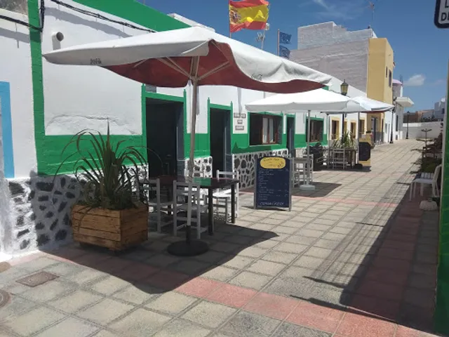 Santa Ana del Cotillo. Sólo con reserva, Only by reservation