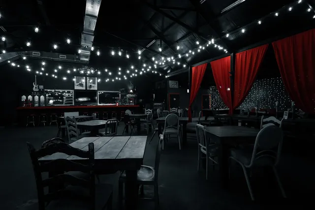 The Hangout at Lake Hawkins Restaurant & Pub