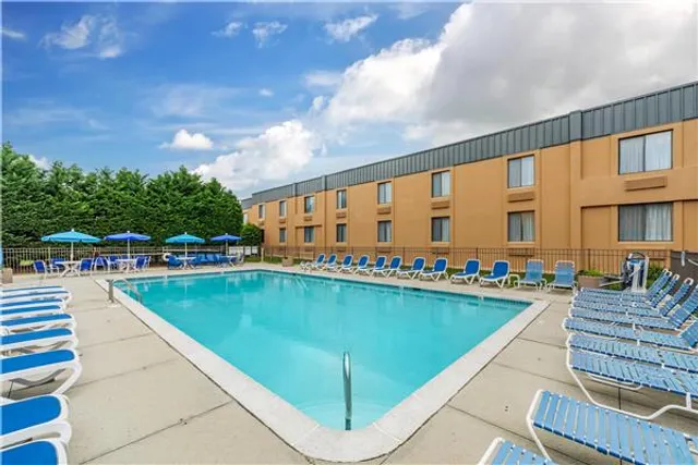 Clarion Hotel & Conference Center Toms River