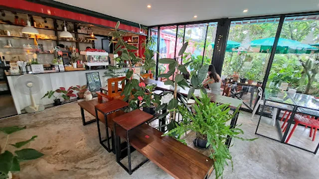 Bite ‘n’ Bike Cafe’ (ไบท์ แอนด์ ไบค์ คาเฟ่)