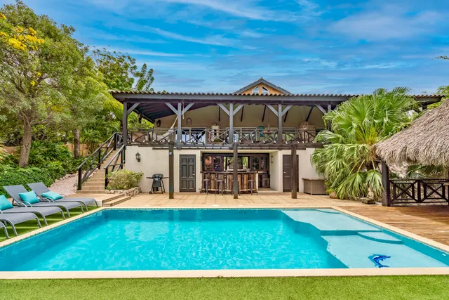 Tommy Coconut Private Resorts