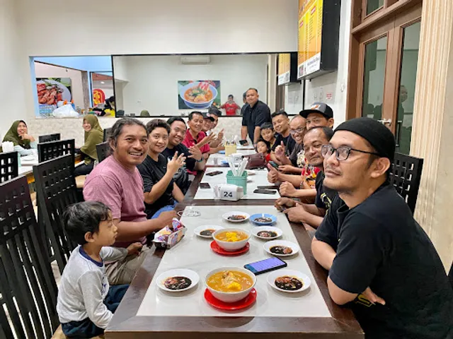 Ayam Goreng Asli Pemuda Cab. HR. Muhammad