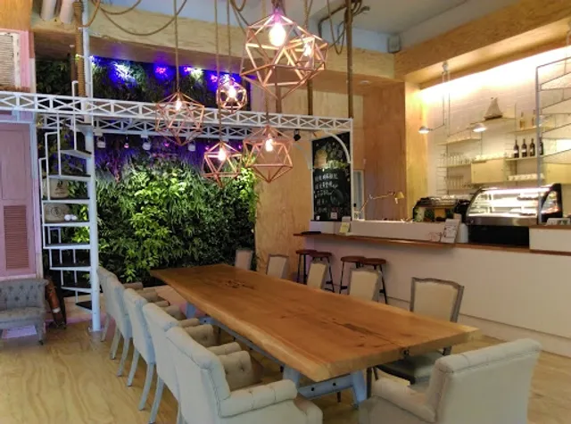 Southern Harbor Cafe