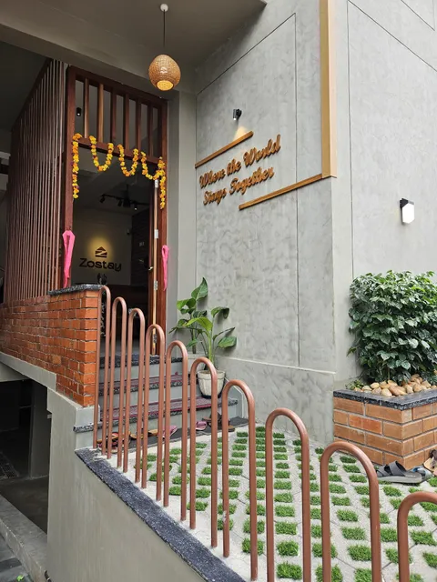 Zostay Urban Retreat – Deluxe Rooms & Premium Dorms