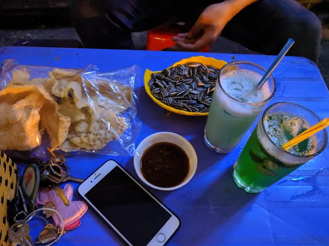 Quất lắc vỉa hè