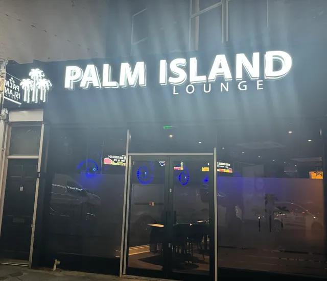 Palm Island Lounge
