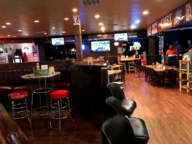 Red Dirt Reloaded Bar & Grill