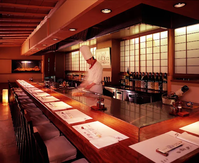 かにと肉の鉄板焼き 蟹遊亭 名古屋店