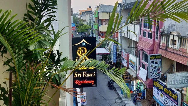 Villa De Srivaari Residency