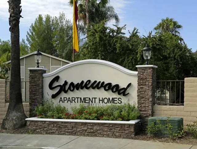 Stonewood Apartment Homes