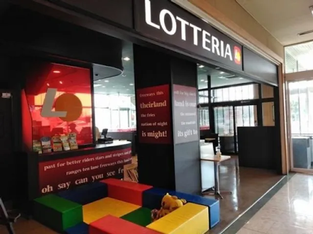 Lotteria - Takatsuki Aeon