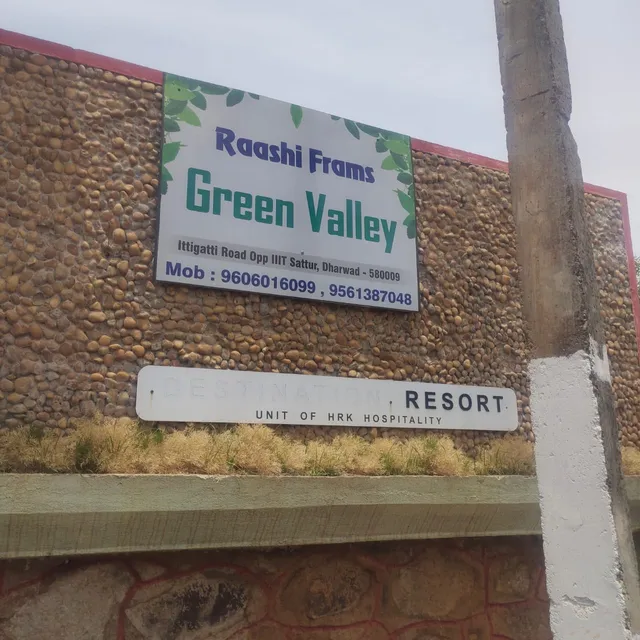 Raashi Farms Club And Resort